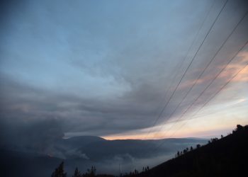La frontera portuguesa arde de Caminha a Monçao