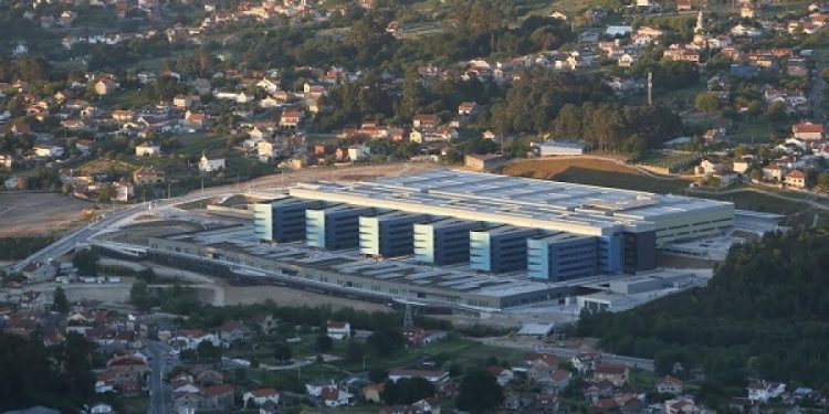 Caballero califica de «copago» el pagar por aparcar en el hospital