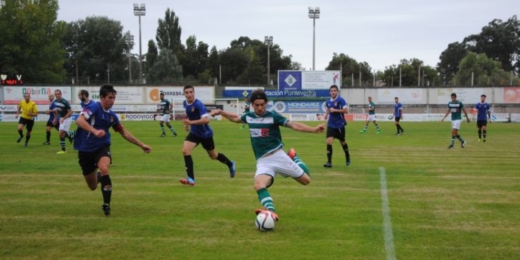 Al Coruxo se le mojó la pólvora en su visita al Izarra (0-0)