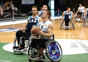 El Amfiv completa su plantilla con el mexicano Zavala y el letón Podnieks