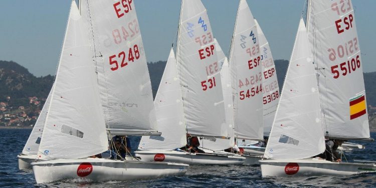 Poco viento en la segunda jornada de la “Coca Cola Series” de Canido