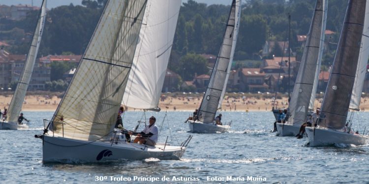 Los líderes aguantan, el viento va a menos