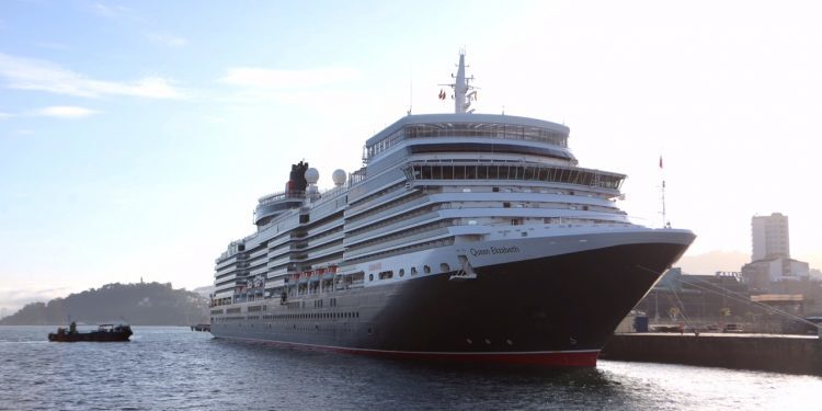Dos cruceros generan otra jornada multitudinaria en el Puerto
