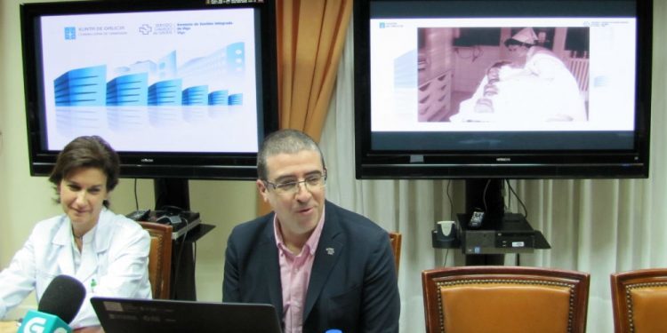 El primer niño del «Álvaro Cunqueiro» y el último del Xeral