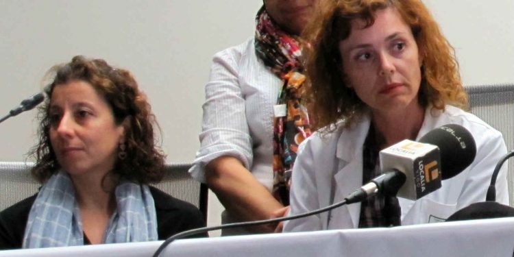 María Jesús Rodríguez, paciente: «Non tiñan cama e tivéronme que pinchar detrás dunha columna»