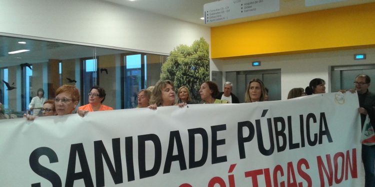 La junta de personal del Álvaro Cunqueiro convoca a todos los trabajadores a un encierro