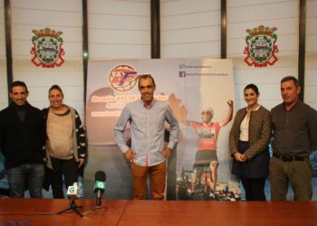 Unha excursión pola oficina de Delio Fernández