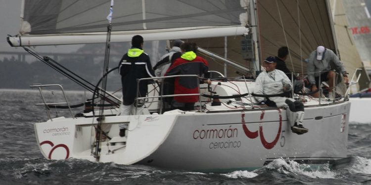 Concurrida participación en la regata Vila de Bouzas de Cruceros – Navionics