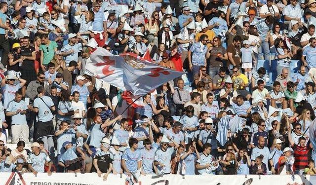 Sempre Celta, la bandera gallega y el trisquel para recibir al Real Madrid