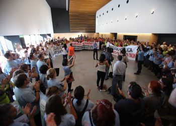 Ultimátum de los celadores al conselleiro: reunión en siete días o encierro indefinido