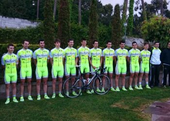 El Rías Baixas cierra su temporada este viernes en O Porriño