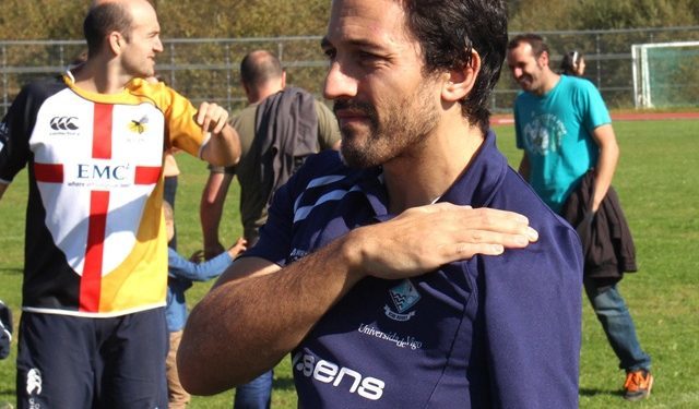 Carlos de Cabo, lesionado en un hombro