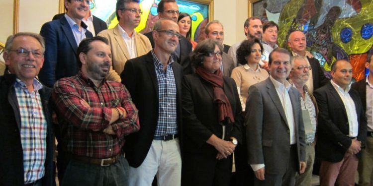 El Área Metropolitana de Vigo cumple 15 años encallada
