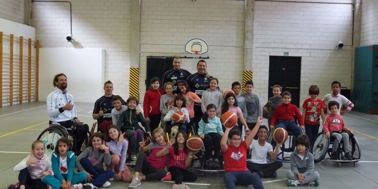 El Amfiv busca su primera victoria en el derbi