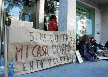 La Constitución se queda corta con los derechos de las personas