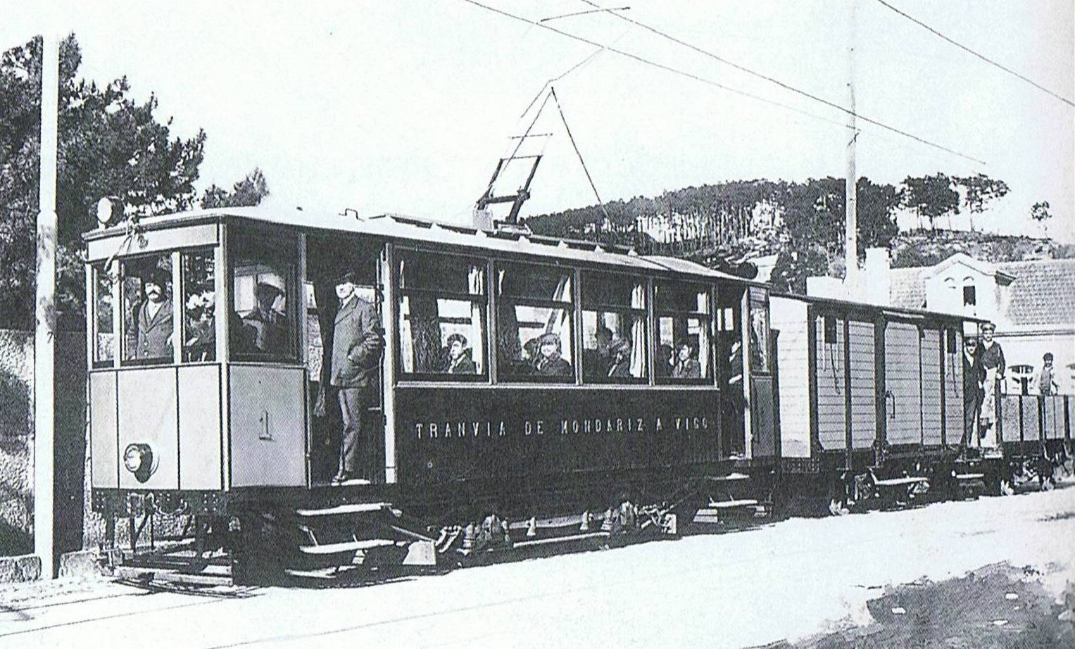 tranvias. Tranvía con remolque a Porriño en los años 30