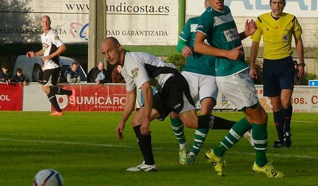 El Coruxo encaja en Villaviciosa su tercera derrota consecutiva