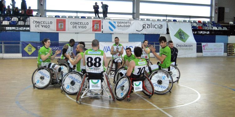 El Amfiv aguantó cuarto y medio ante el gigante