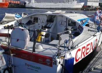 El “Creno» repara sus averías en Bouzas y regresa a la Transat