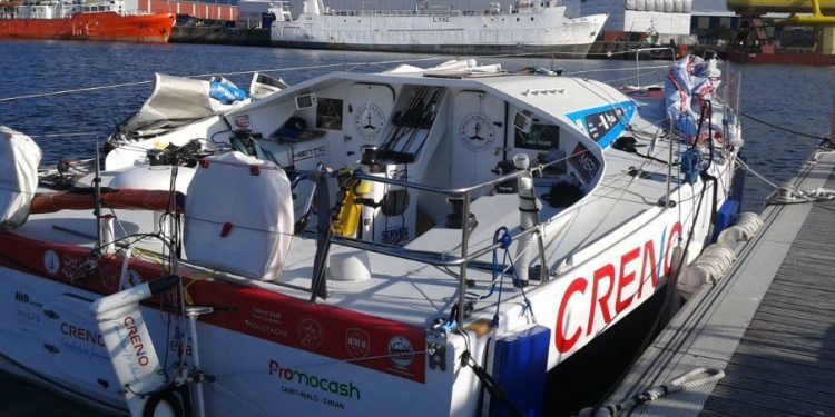 El “Creno» repara sus averías en Bouzas y regresa a la Transat