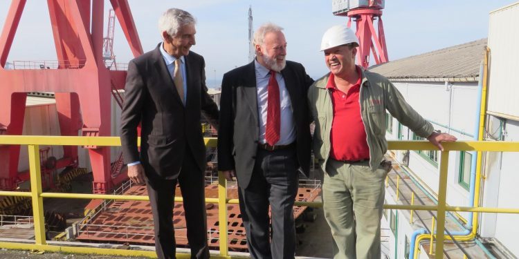 Vulcano construye una rampa móvil para los barcos de la Autopista del Mar