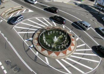 Vigo ya tiene su «turbo-rotonda»