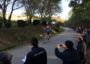 Lucía Vázquez y Paulo González ganan en Dumbría