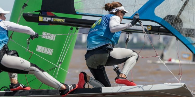 Echegoyen y Betanzos se acercan al podio en el Mundial FX