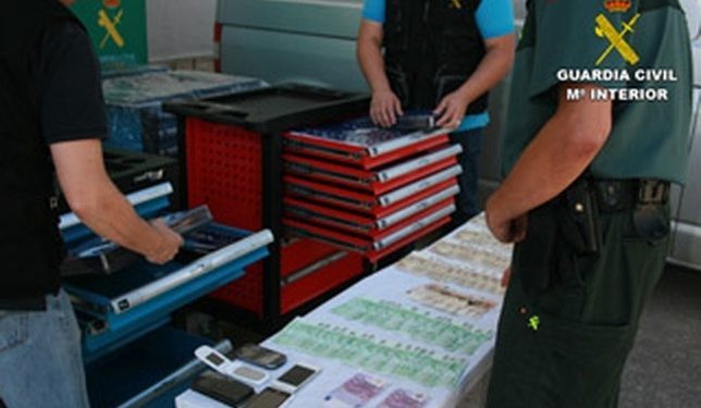 La banda de los irlandeses intenta estafar a empresas de Mos y O Porriño con el timo del asfalto