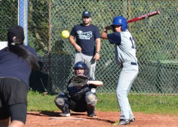 Un siglo bateando en Vigo No sólo el Celta cumple cien años, sino también el Vigo Baseball Club, nacido en 1923 en el campo de Coia