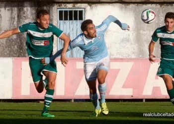 El Coruxo salva un punto en el derbi vigués