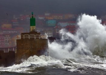Elevada la alerta por vientos de más de 100 km/h en las Rías Baixas