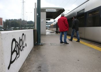Un testigo afirma que el revisor del tren roció con un extintor a los grafiteros fallecidos en Maia