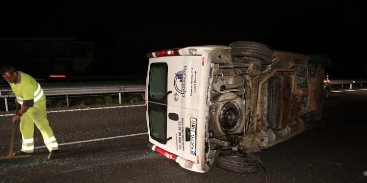 Un coche en sentido contrario causa un accidente con cinco heridos en Tui