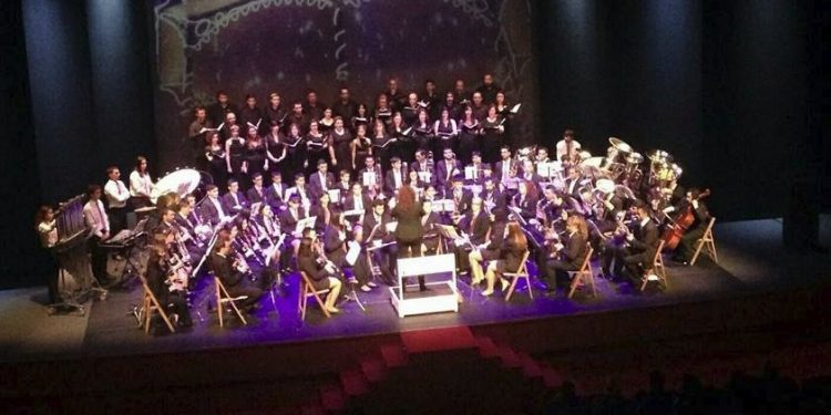 El virtuosismo de Mistura Vocal cierra el año en Tui