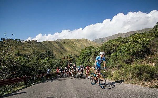 Crean una página de Facebook para pedir la inclusión de Delio Fernández en la Vuelta