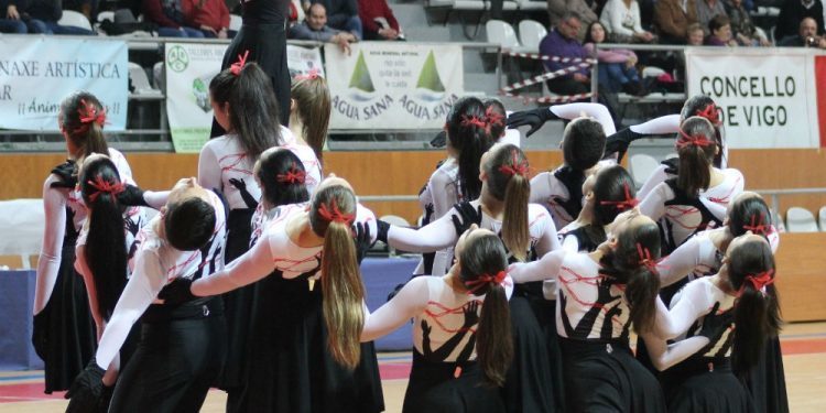 Carpa y CPA Gondomar, campeones gallegos en grupos show