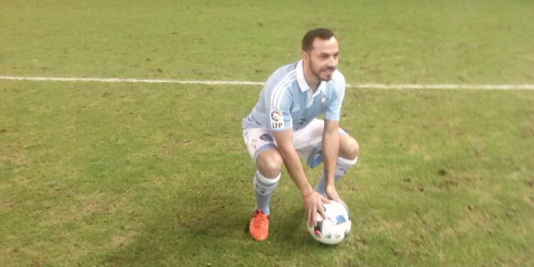 «Qué mal está el césped»