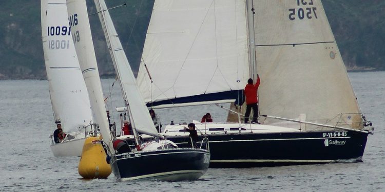 “Aceites Abril” y “Balea Dous” ganan la primera prueba del Trofeo Repsol