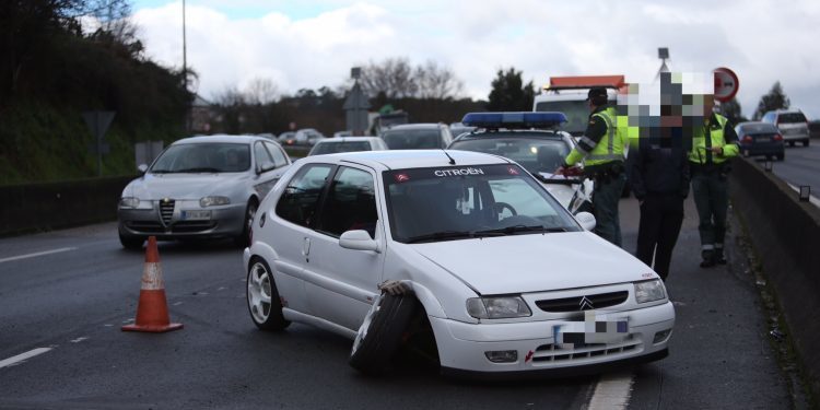 Retenciones en Mos por un accidente en la A55