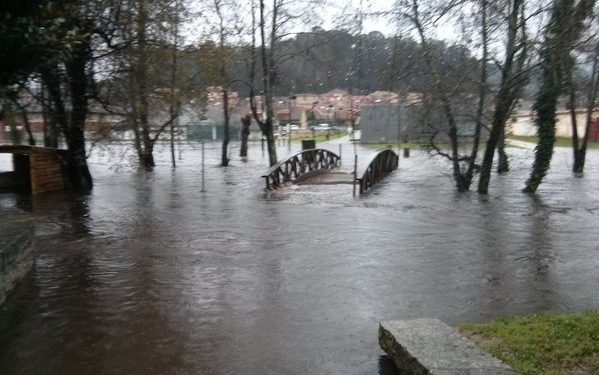 El río Miñor desborda a su paso por Gondomar