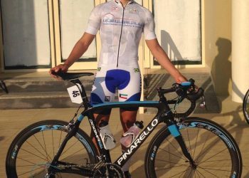 El Rías Baixas se refuerza con el esprínter Ángel de Julián