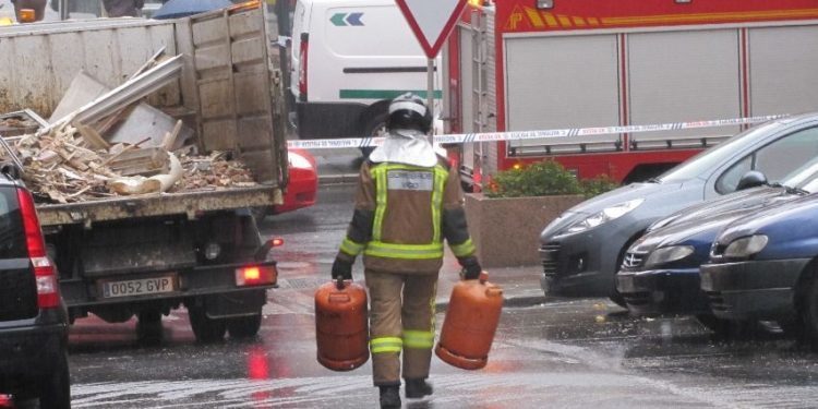 La Policía Científica analiza la carta que dejó la víctima de la explosión en Vigo