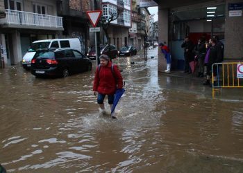 Inundaciones históricas en Redondela con el río Maceiras desbordado
