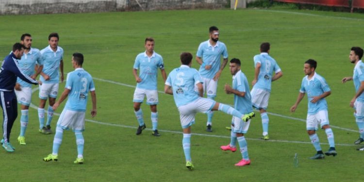 El Celta B ficha a un futbolista de 26 años… y Santi Comesaña juega en el Coruxo