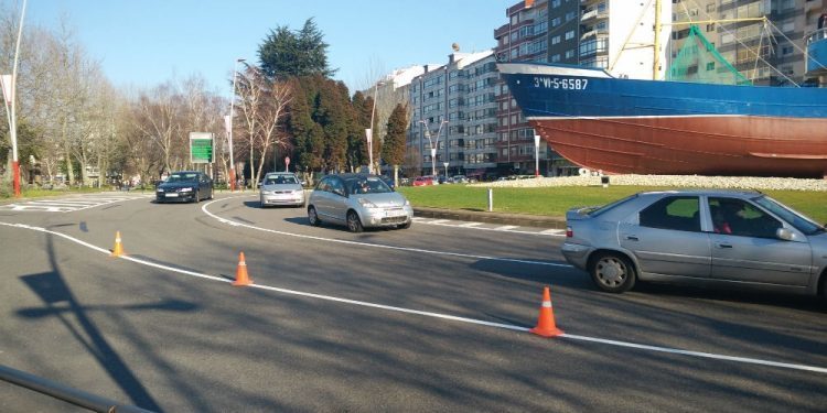 Conos en la nueva “turboglorieta” para conductores despistados