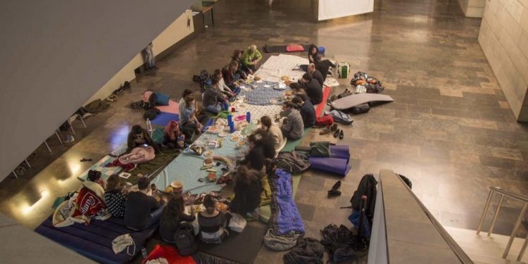 Búscanse persoas que queiran pasar unha noite no Marco