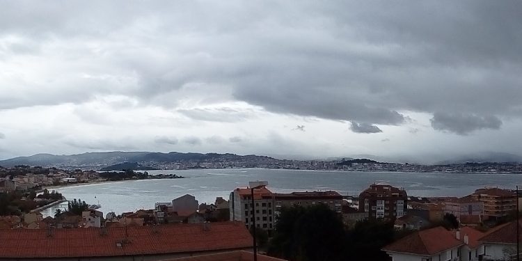 Detenidos en Cangas por robos con el método del abrazo