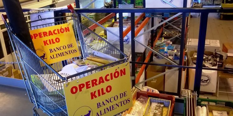 El Banco de Alimentos pide leche, galletas, cacao, aceite y conservas vegetales