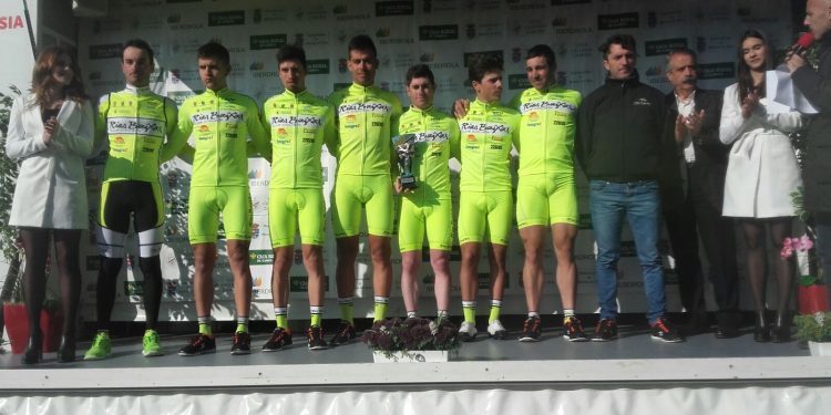 Victoria por equipos del Rías Baixas en el Trofeo Iberdrola